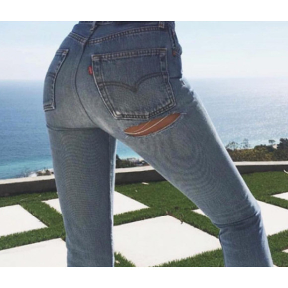 NEW RE/DONE LEVIS Sz 26 70s Straight Indigo Ass Rip Denim Jeans $475 msrp I16-4